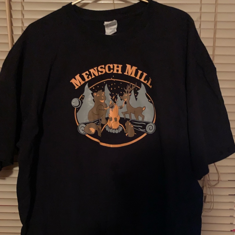 Mensch Mill shirt bear deer squirrel